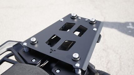 Bumot （ビュモト）EVO Top Case Mounting Plate 21KTM for KTM 2021 Super Adventure S/R  | 122E-04-00B